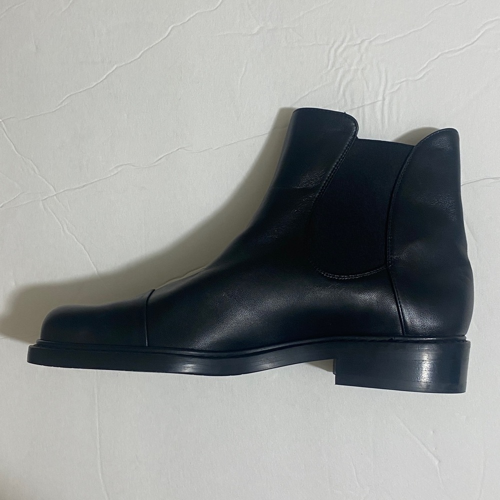 NWOB STUART WEITZMAN Black Leather Ankle Boots Women's Size 5B - Picture 3 of 11